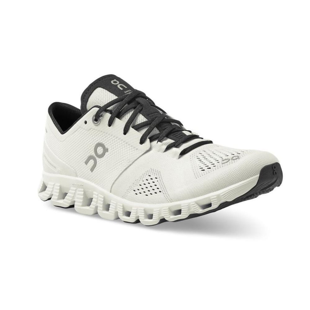 On Running Cloud Women's Running Shoes in White
